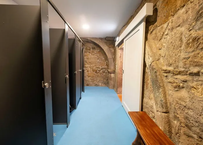 Santiago De Hostal Caminha