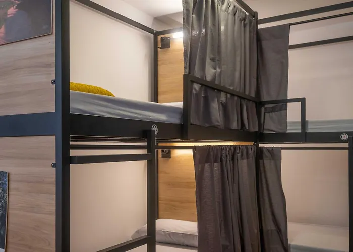 Santiago De 카민하